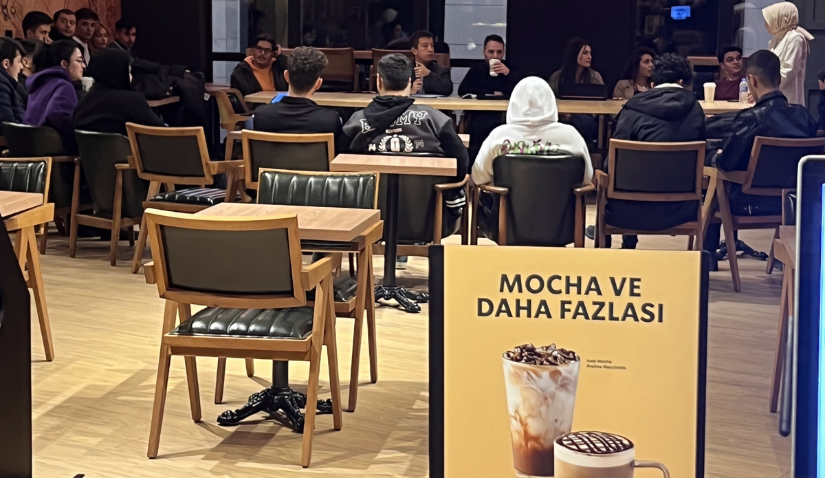 Quatroo Cafe Starbucks